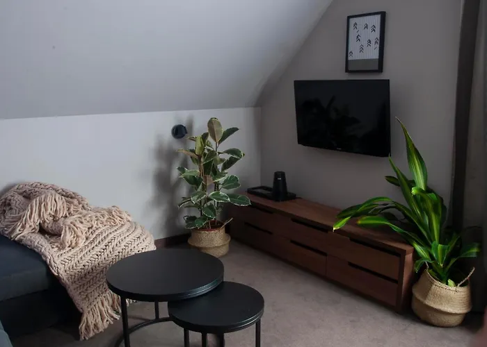 Bed & Breakfast Cam In 4*